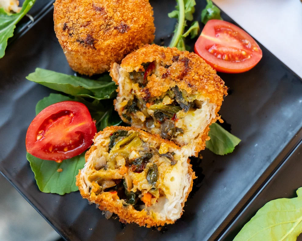 Where to Eat Cretan Pastry - Where to Eat It in Istanbul