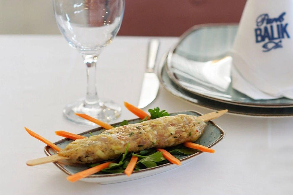 Where to Eat Fish Kebab - A Traditional Flavor in Istanbul