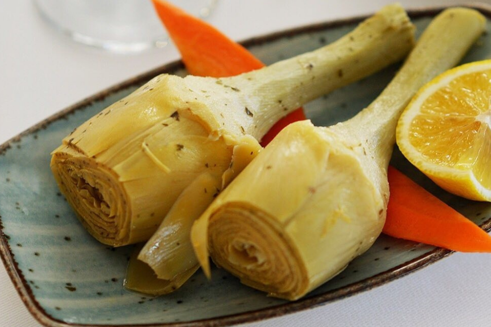 Where to Eat Grilled Artichoke? The Encounter of Spring and Fire