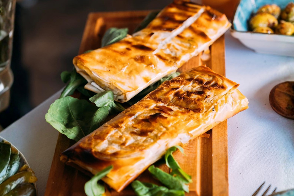 Where to Eat Grilled Börek? A Crispy and Smoky Flavor Adventure